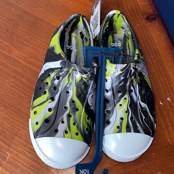 DSG Toddler EVA Slip-On Shoes - 10K - Picture 2 of 4